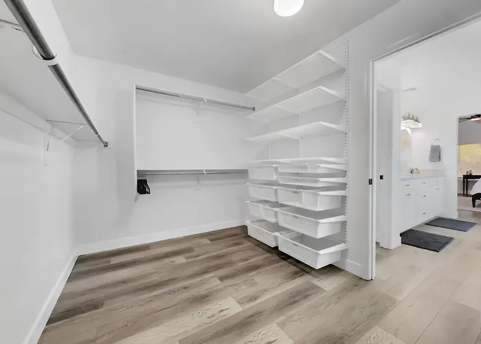 215th Holiday home